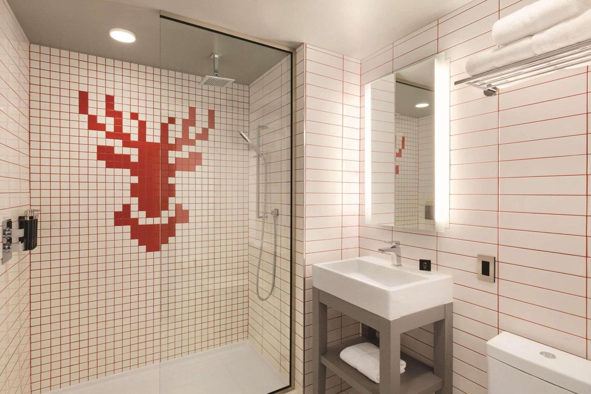 Radisson Red Downtown Hotel Minneapolis