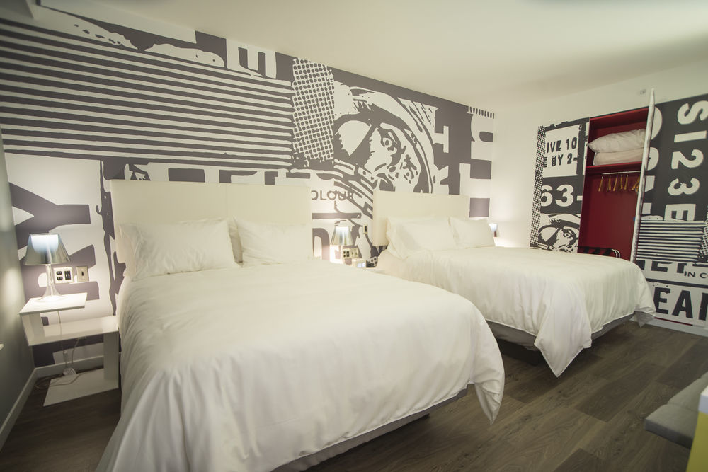 Hotel Radisson Red Downtown 3*